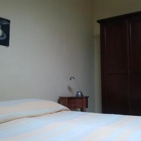 Mansarda Raggio Di Sole לינה וארוחת בוקר 3*