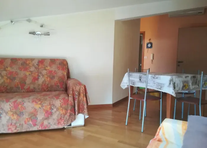 Mansarda Raggio Di Sole Bed & Breakfast 3*